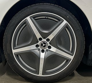 Sedan Mercedes-Benz EQE 5 av 6