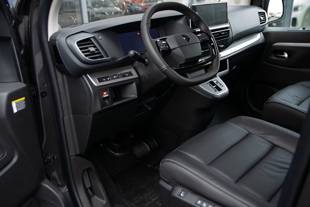 Peugeot Traveller 2.2 BlueHDi 180hk Allure 8-Sits Panorama 5 års garanti