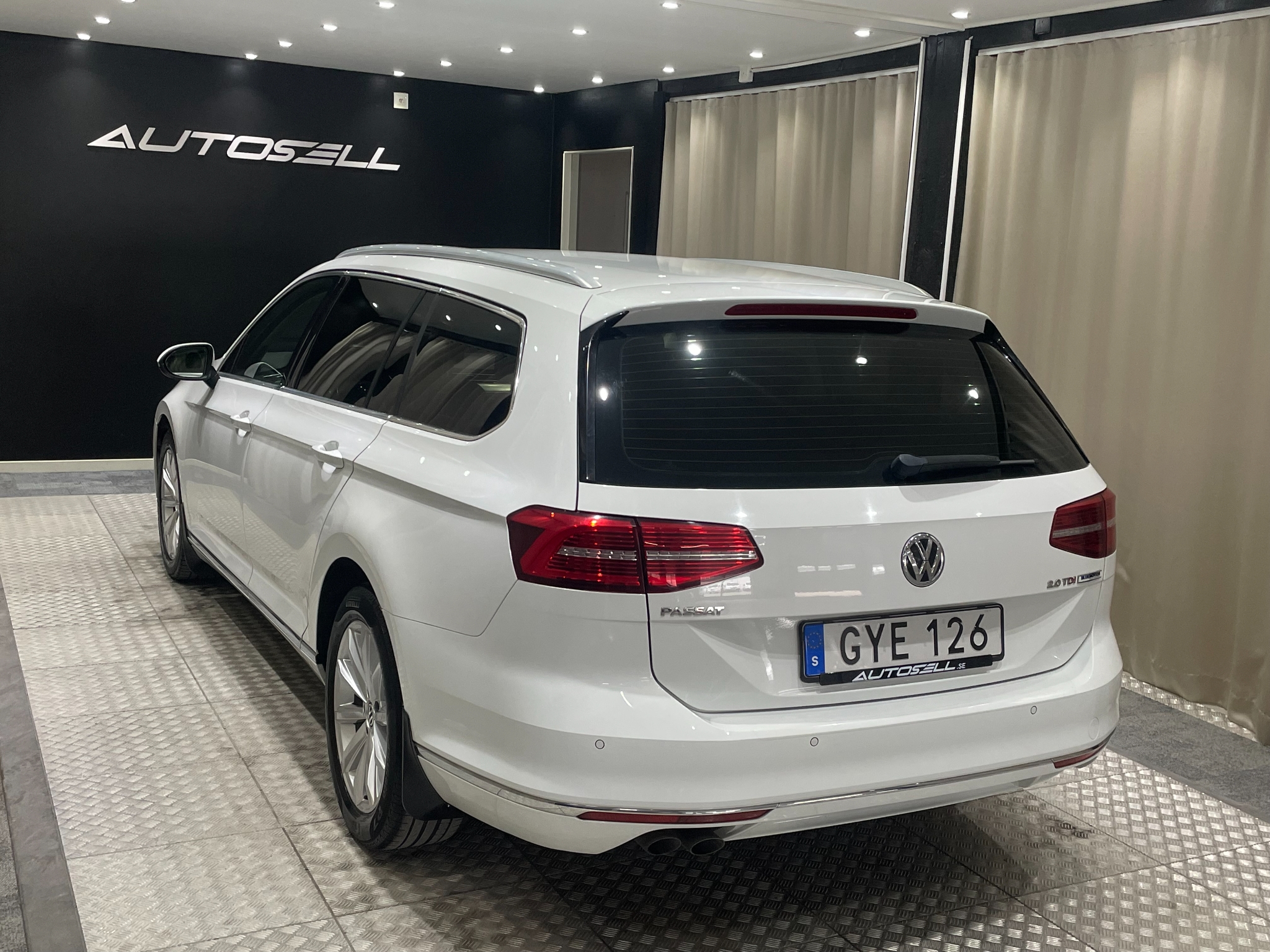 Volkswagen Passat 2016, bild 4/51