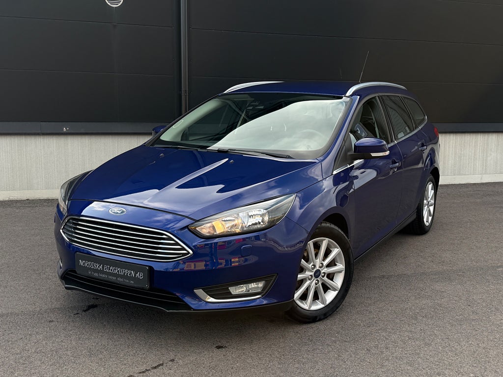 Ford Focus Kombi 1.0 EcoBoost Titanium Euro 6, drag