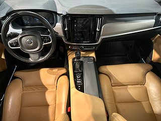 Volvo V90 D5 AWD Inscription Pano Drag VoC B&W HuD 360° SoV
