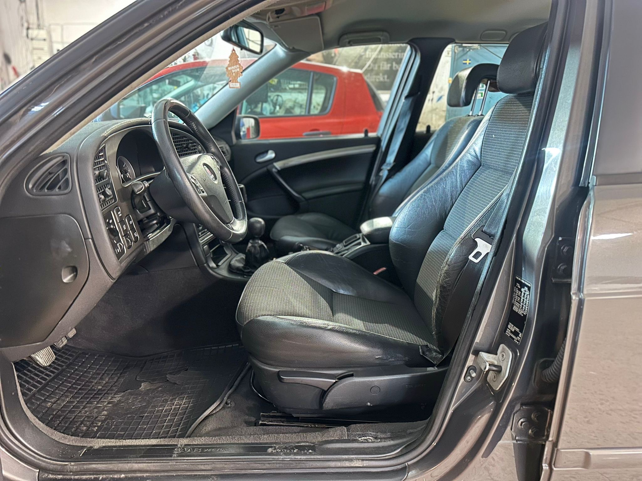Saab 9-5 2006, kuva 6/37