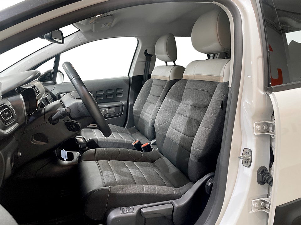 Bild på Citroën C3 Shine 1.2 PT 110hk Aut - CARPLAY, VÄRMARE