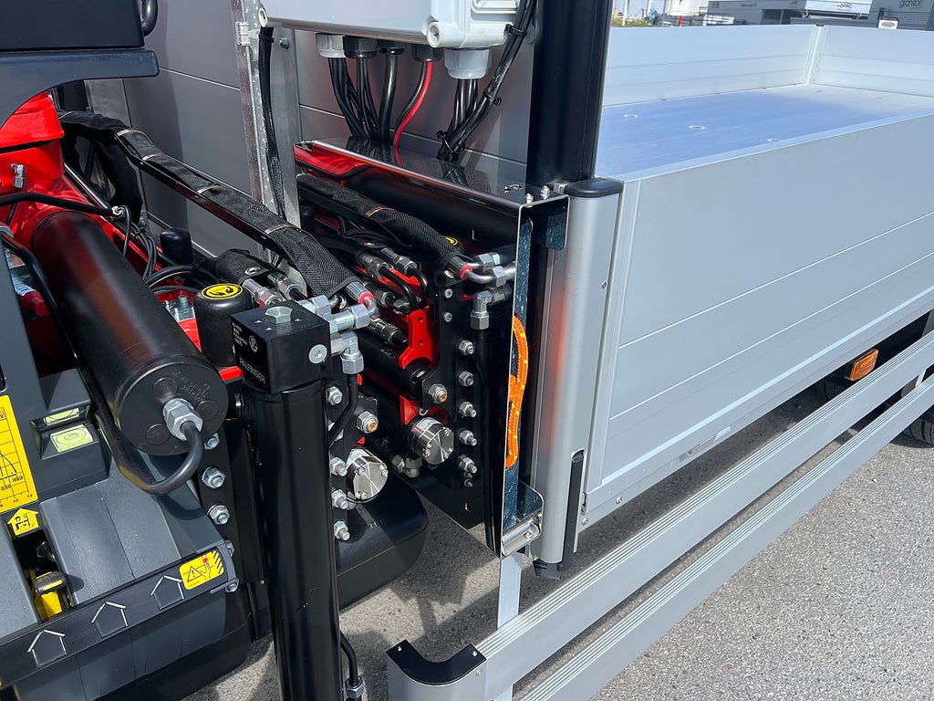 Iveco Daily 72C18 A8 Kranbil Palfinger Kran Fullutrustad