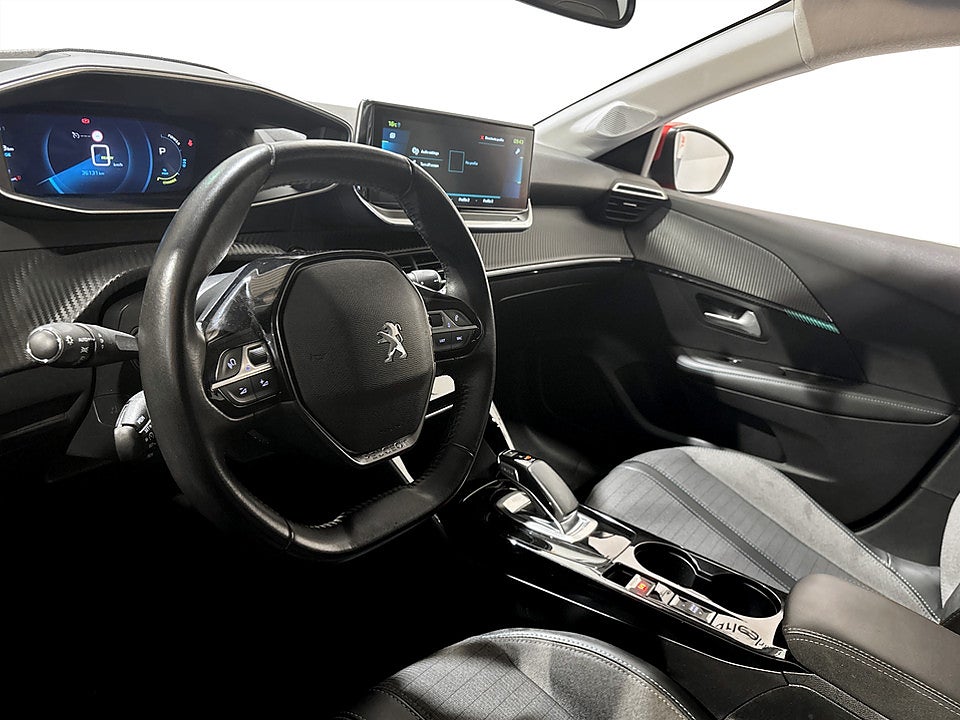 Bild på Peugeot e-208 Allure Pack 50kWh 136hk Aut B-KAMERA CARPLAY