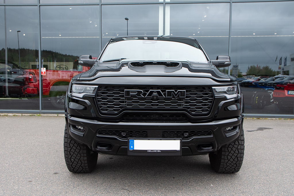 Dodge RAM 1500 RHO 548 hk High Output All Black Gloss