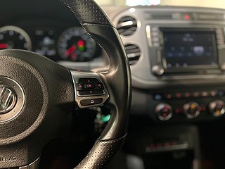 Volkswagen Tiguan 2.0 AWD R Line Kamera Pano Dvärm S/V-hjul