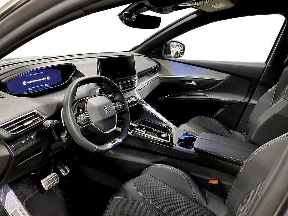 Bild på Peugeot 5008 GT 1.2 PT 130hk Aut 7-SITS B-KAMERA NAVI