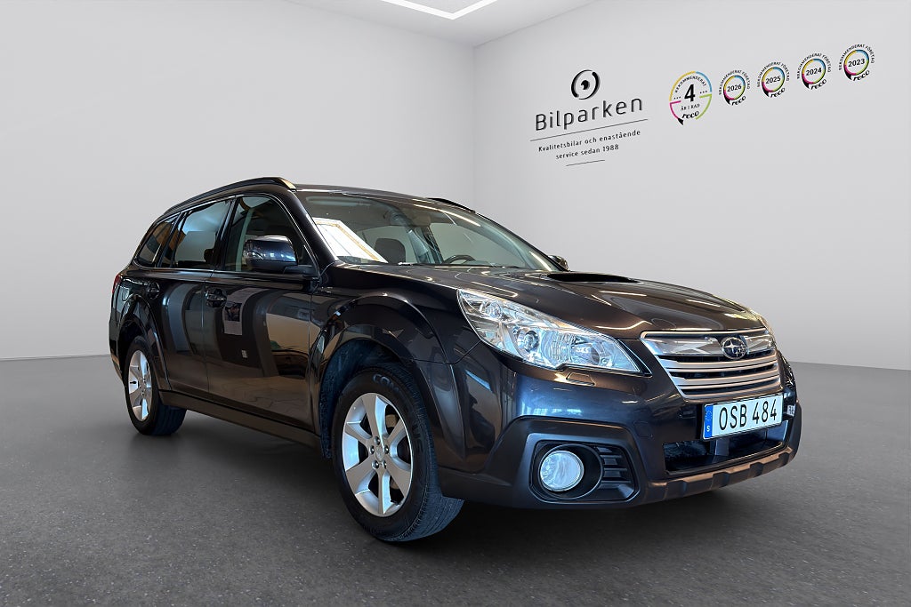 Subaru Outback 2.0 4WD Business | Navi | Taklucka | Kamera | Dragkrok