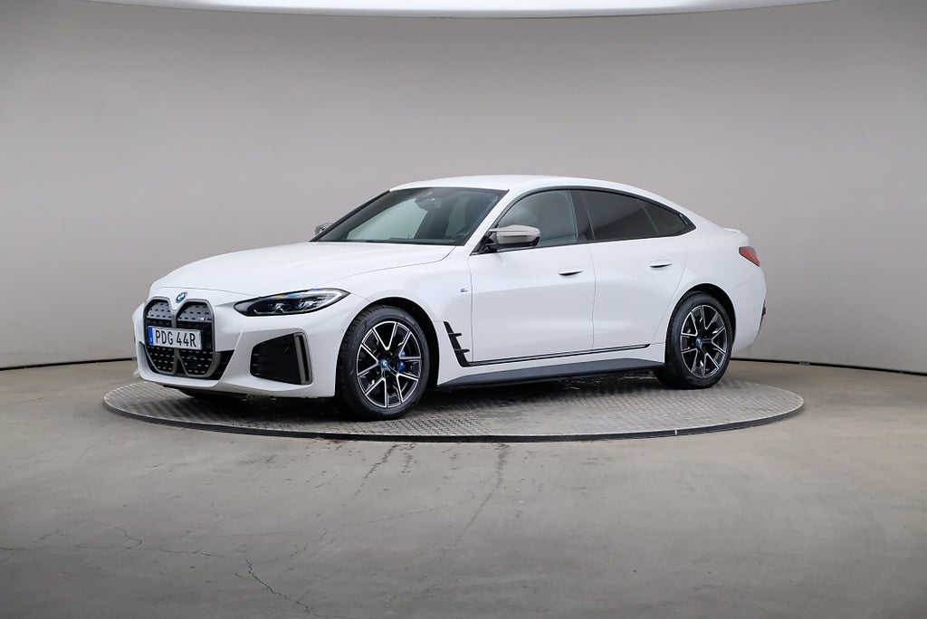 BMW i4 M50 xDrive Gran Coupe 544hk Cockpit Drag 4,95%