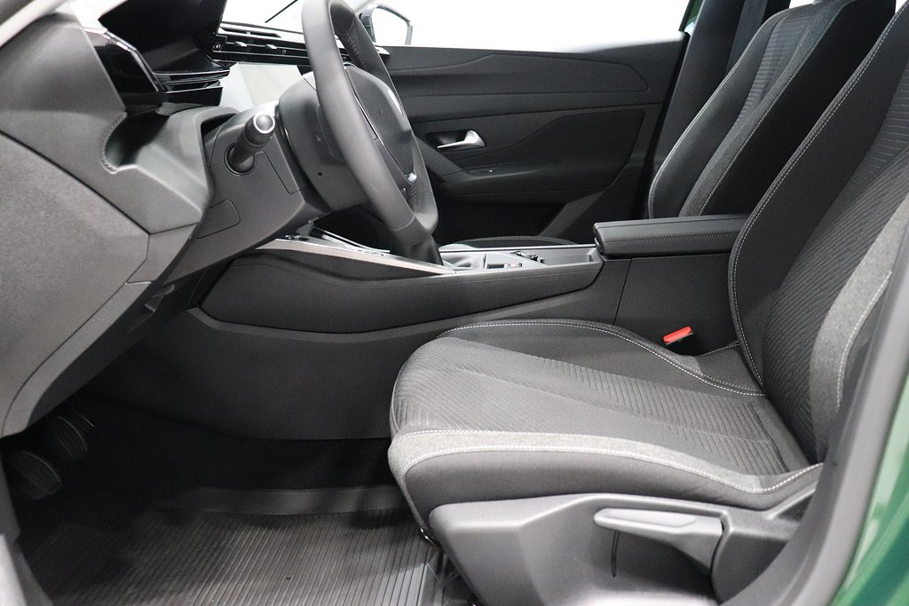 Peugeot 308 1.2 PureTech 110hk Sensorer Carplay Farthållare 2022