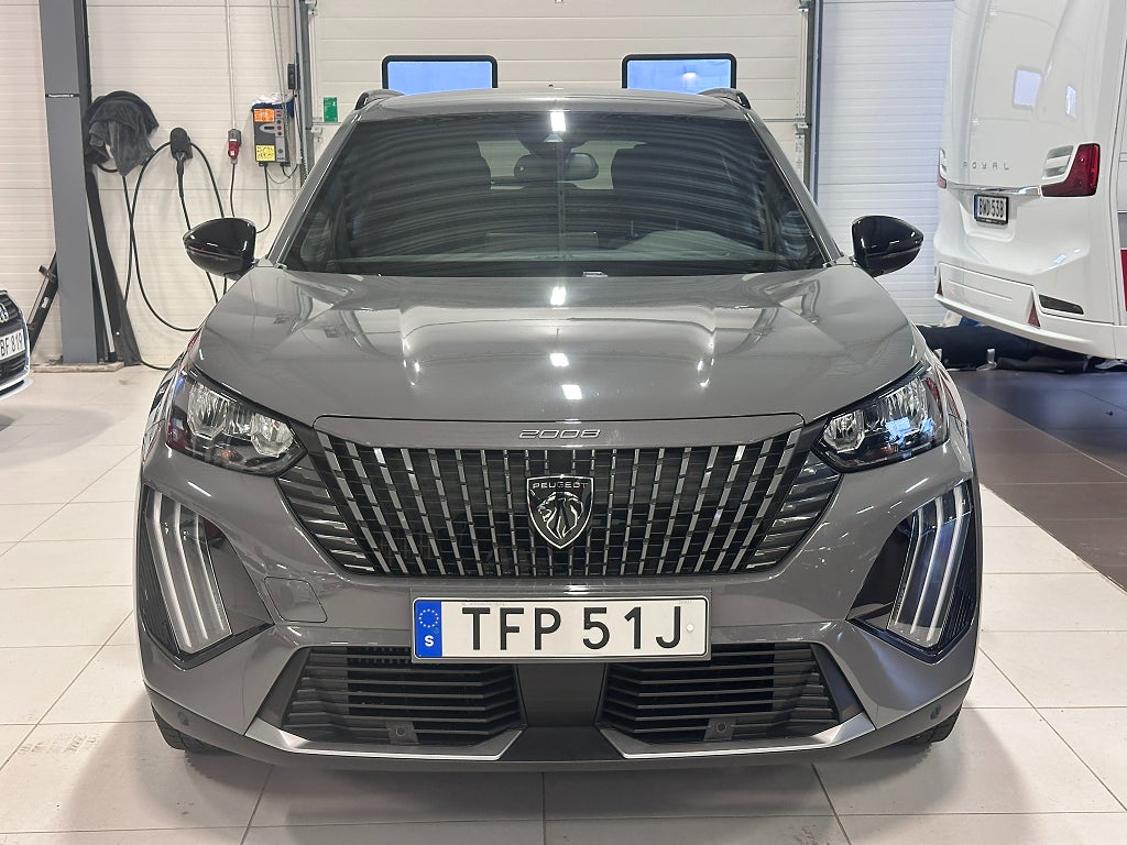 Peugeot 2008 Allure 1.2 PureTech 130hk Demo bil Euro 6 thumbnail