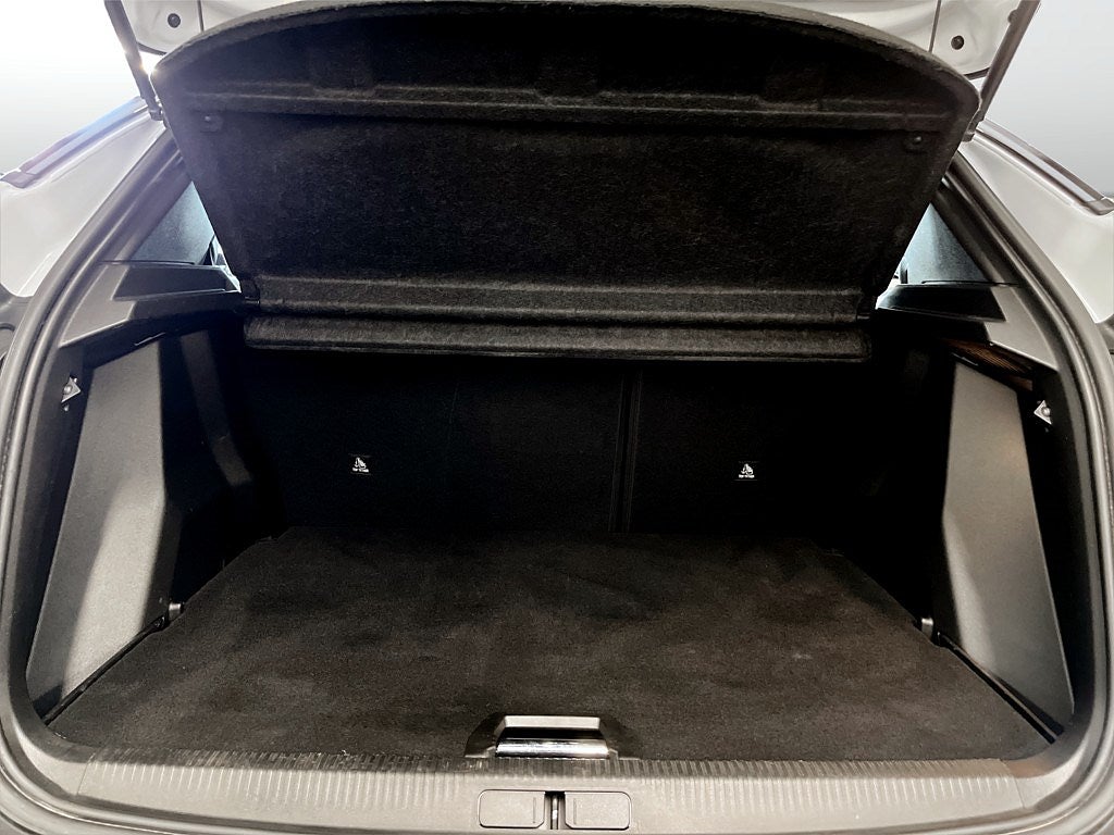 Bild på Peugeot 2008 GT 1.2 PT 130hk Aut - B-KAMERA,CARPLAY,NAVI