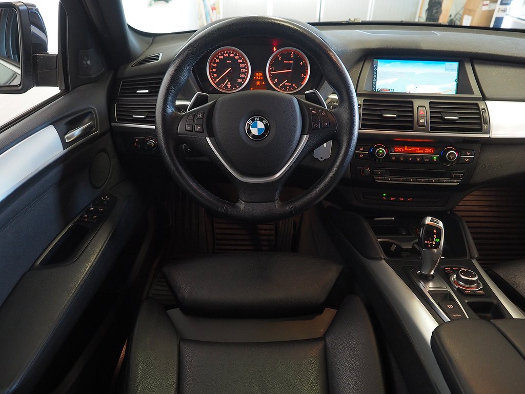 BMW X6 xDrive40d Automat 306hk | Taklucka | Navi | Låga mil 2011