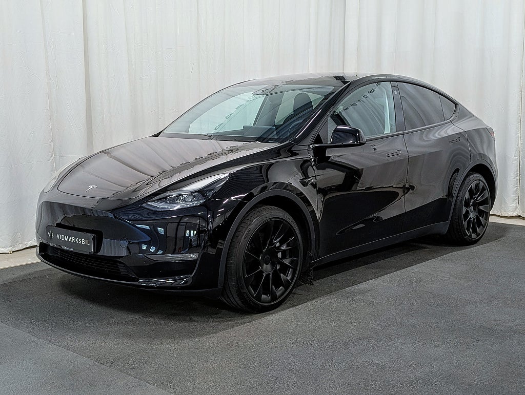 Tesla Model Y Long Range AWD|Dragkrok|Skinnstolar|Pano|Kamera|