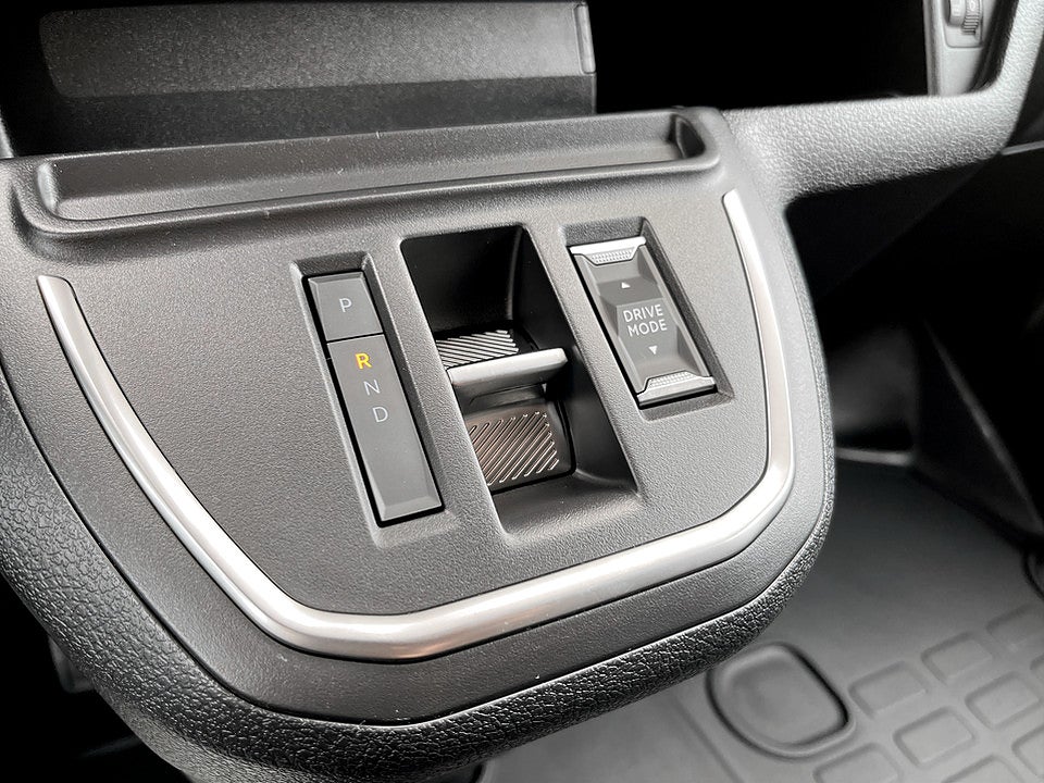 Bild på Peugeot Expert Plus 150hk Aut L2 - EDITION! Värmare & Dragkrok