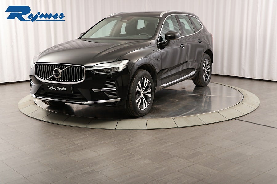 Volvo XC60 Recharge T6 Core Edition/Pano/Drag