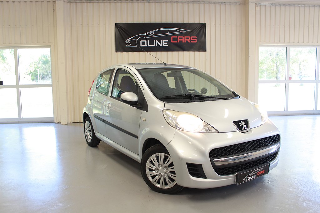 Peugeot 107 5-dörrar 1.0 Euro 4/ låga mil-S-V hjul-Nybes