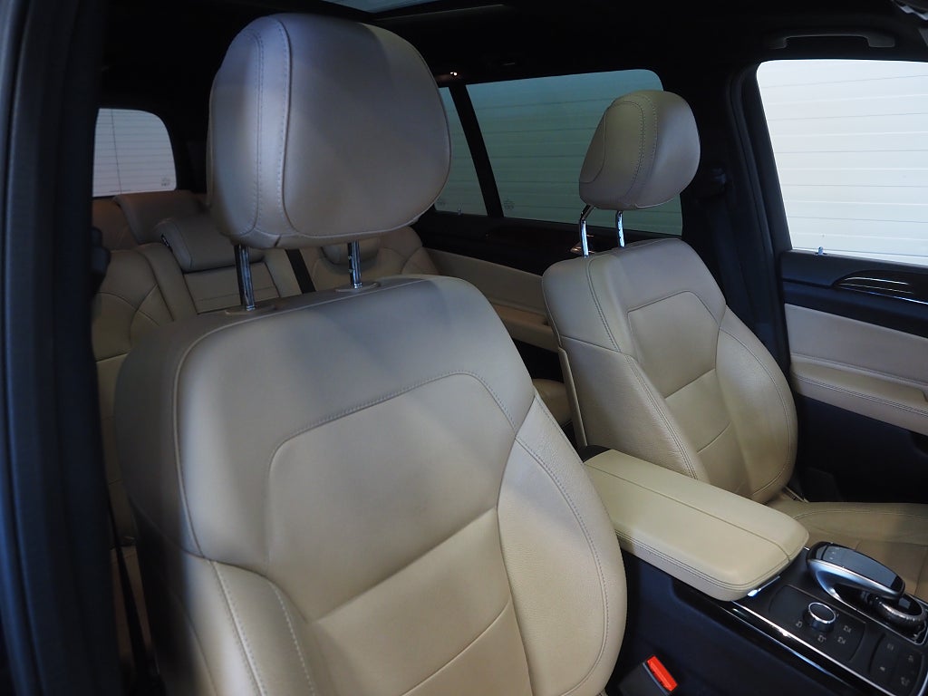 Mercedes-Benz GLS 350 d 258hk 4MATIC AMG |7-sits|Drag|D-värm|Pano| 2016