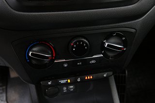 Halvkombi Hyundai i20 11 av 14
