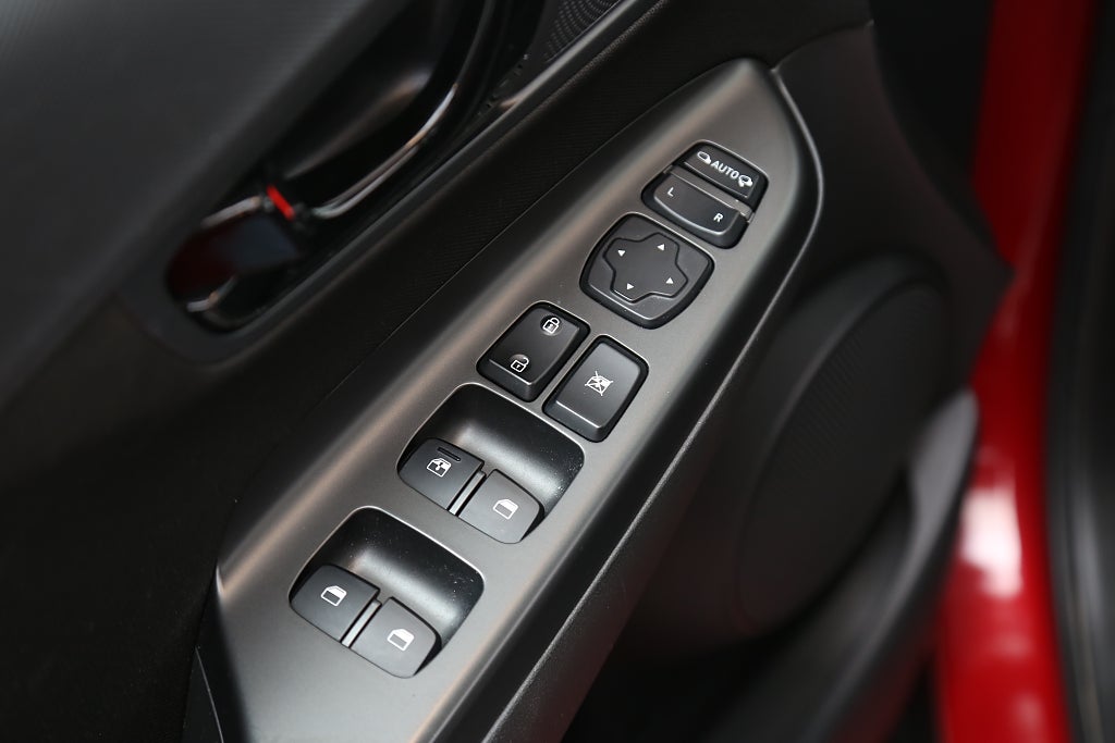 Hyundai Kona Hybrid 1,6 GDI 141hk Trend Aut Kamera CarPlay Dragkrok 2020
