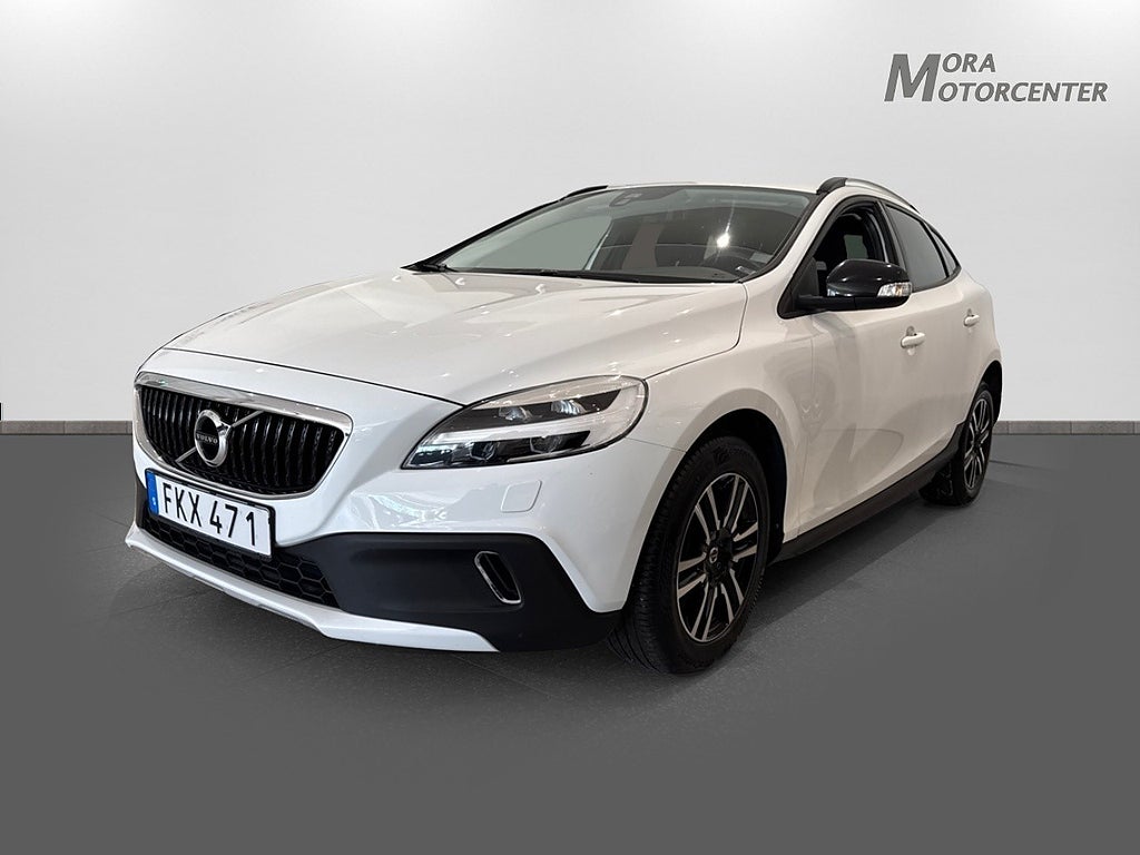 Volvo V40 Cross Country D3 Kinetic Dragkrok, Vinterhjul