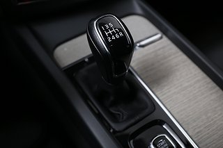 SUV Volvo XC60 13 av 22
