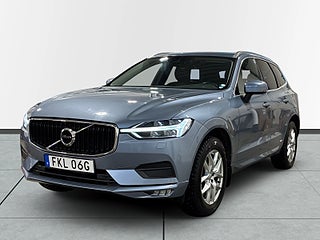 Volvo XC60 B4 AWD Aut Momentum Värmare Kamera GPS Skinn S&V-däck