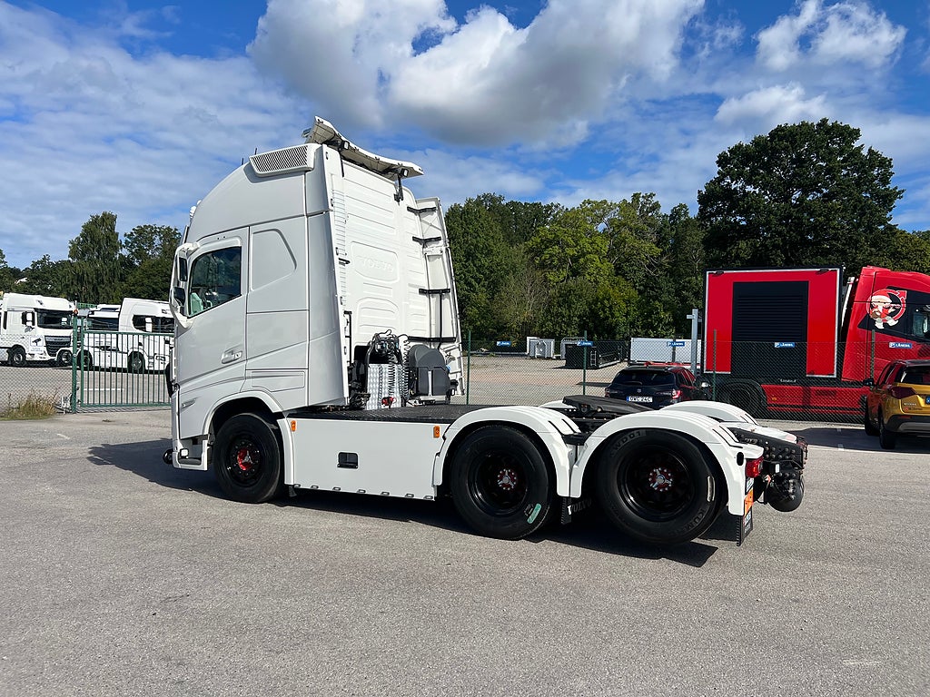 Volvo FH13 500 6x2 Dragbil med Hydraulik, Klädd hytt mm