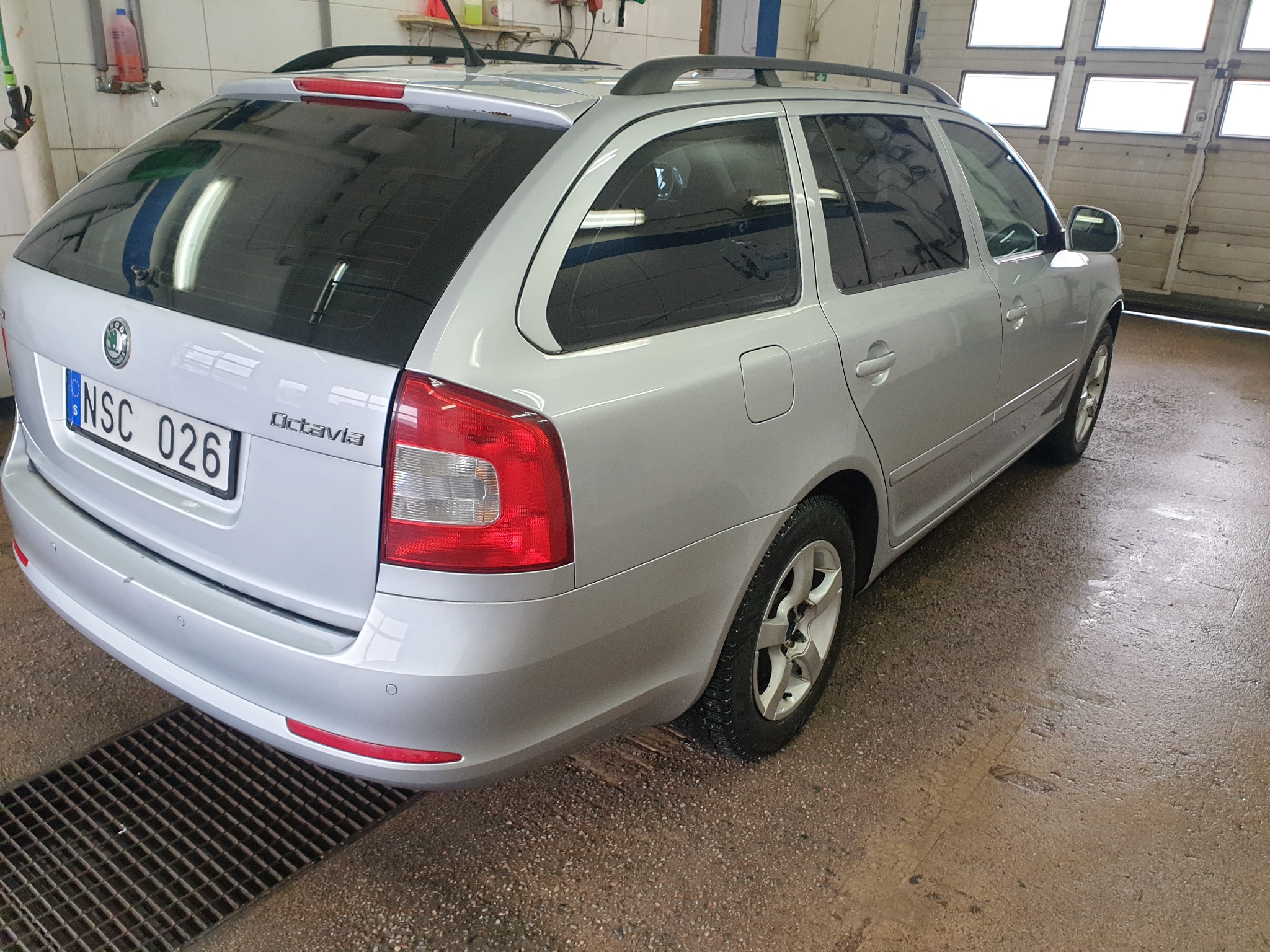 Skoda Octavia Kombi 1.8 TSI 160hk 2010, bild 6/41