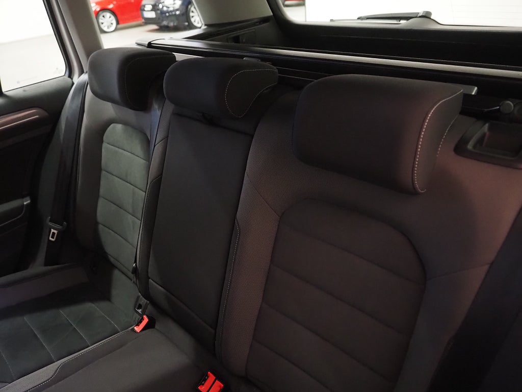 Volkswagen Golf Alltrack TDI 184hk 4M |Kamera|Drag|D-värm| 2019