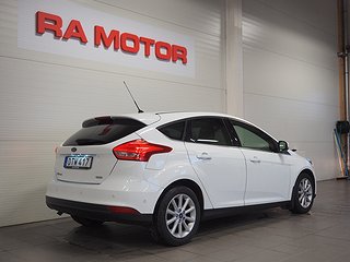 Halvkombi Ford Focus 4 av 19