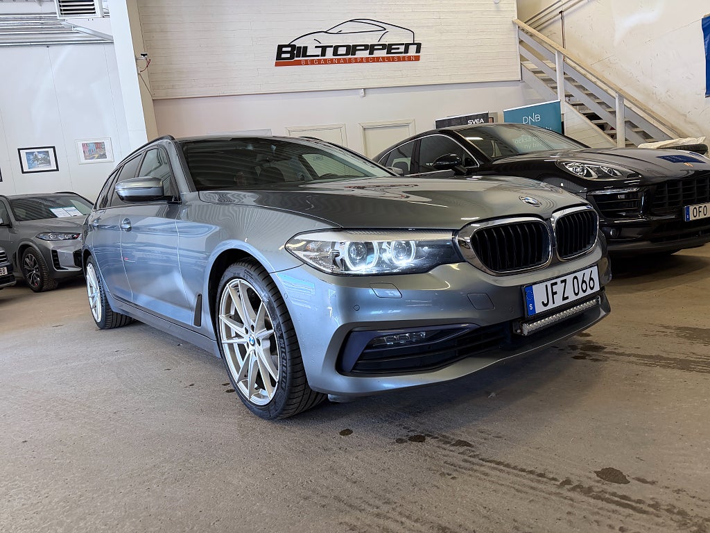 BMW 520d xDrive Touring 190hk Sport line Värmare / Dragkrok