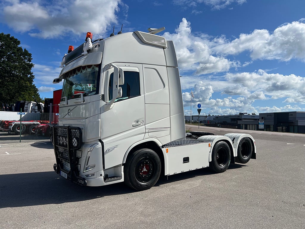 Volvo FH13 500 6x2 Dragbil med Hydraulik, Klädd hytt mm