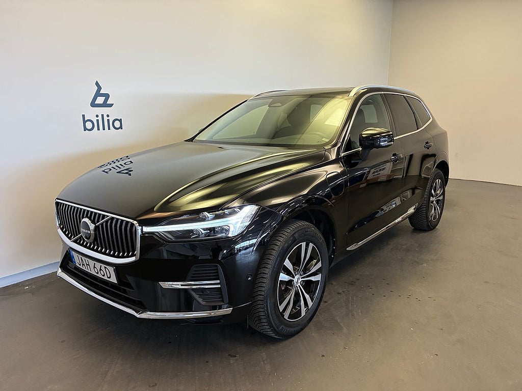 Volvo XC60 Recharge T6 Core Edition / Keyless / Panoramat...