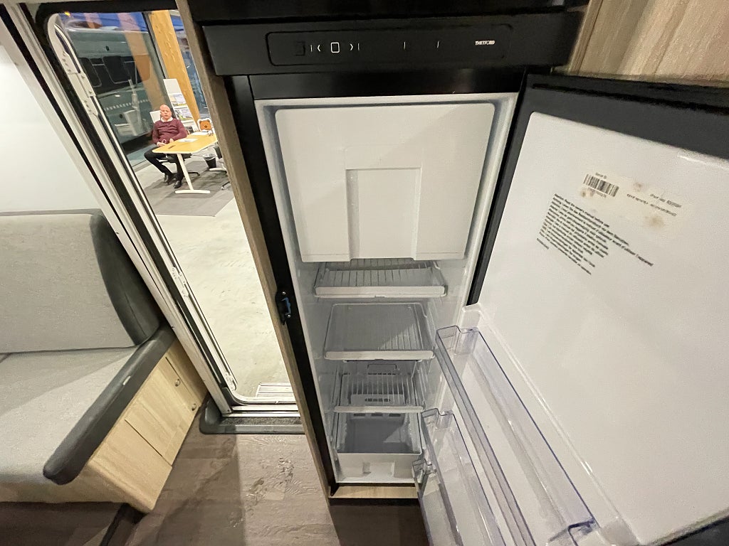 Sun Living S 75 SC / Automat / ALDE / AC-Bodel / Solcell / 5bält / Taksäng/ - Sun Living