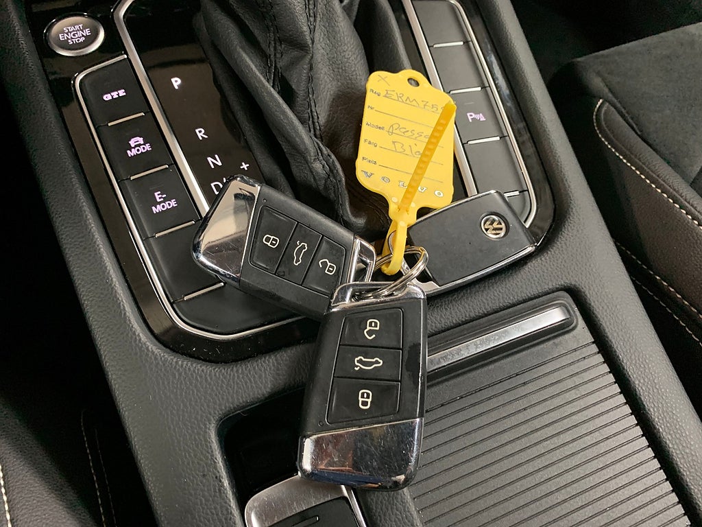 Volkswagen Passat SC GTE 218hk | Drag | Värmare | Cockpit |