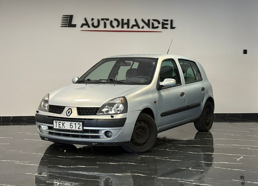 Renault Clio 5-dörrars Halvkombi 1.4 Privilege Nybesiktigad 98Hk