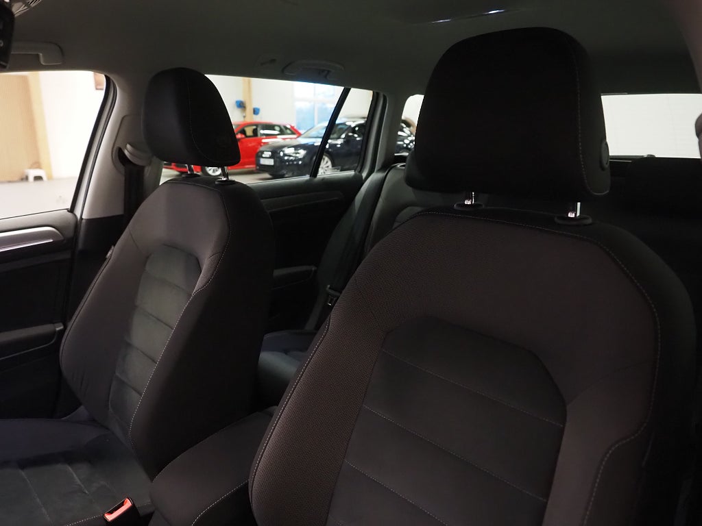 Volkswagen Golf Alltrack TDI 184hk 4M |Kamera|Drag|D-värm| 2019