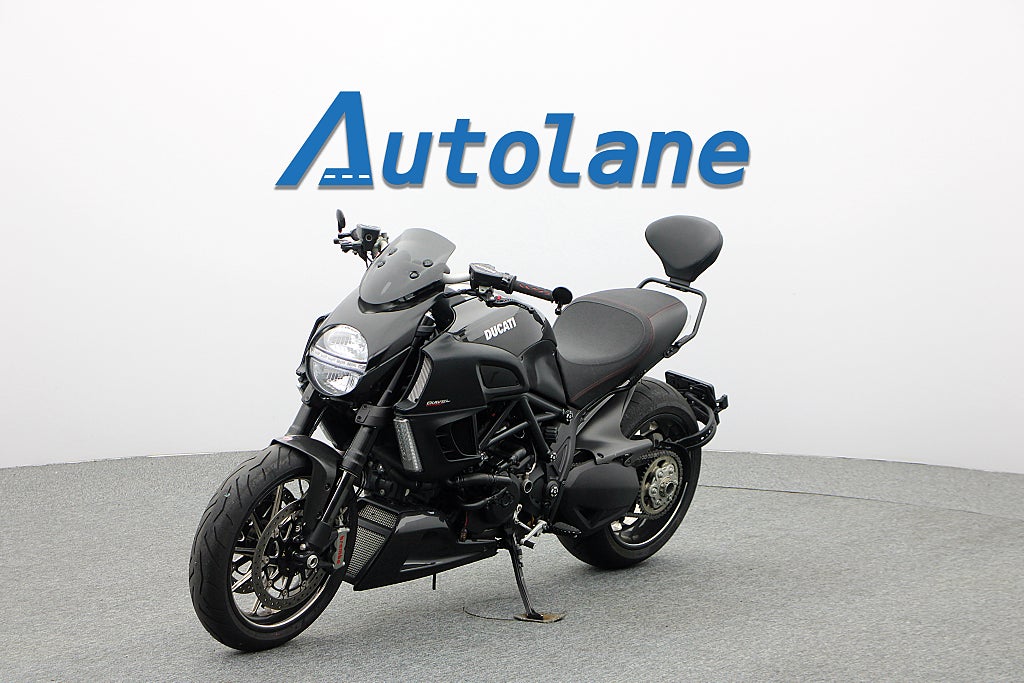 Ducati Diavel Carbon *SC-project