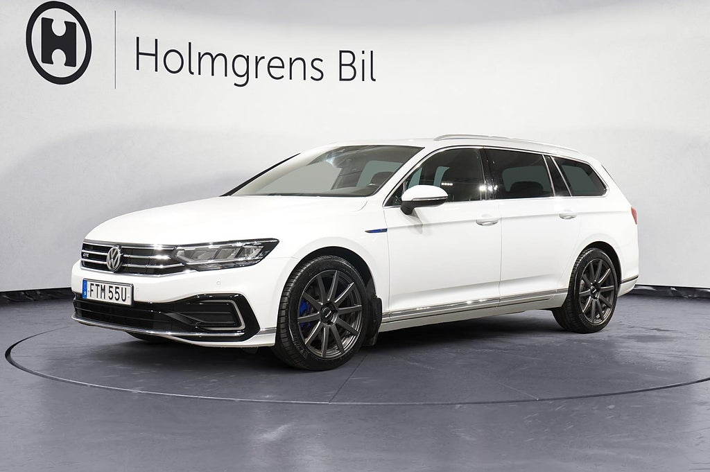 Volkswagen Passat Sportcombi GTE 1.4 TSI Drag Kamera Apple CarPlay | Ränta 3,95%