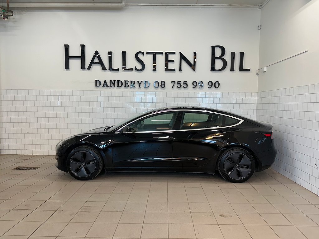 Tesla Model 3 Long Range AWD Autopilot 1Äg Moms Svensksåld