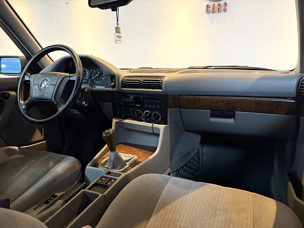 BMW 518 i Sedan 115HK 5-VÄXLAD BESIKTIGAD LÅGMIL