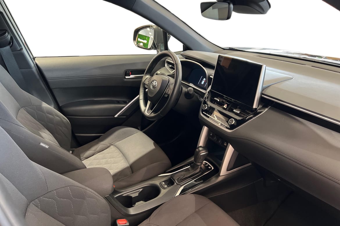 Toyota Corolla Cross 2023, bild 7/10