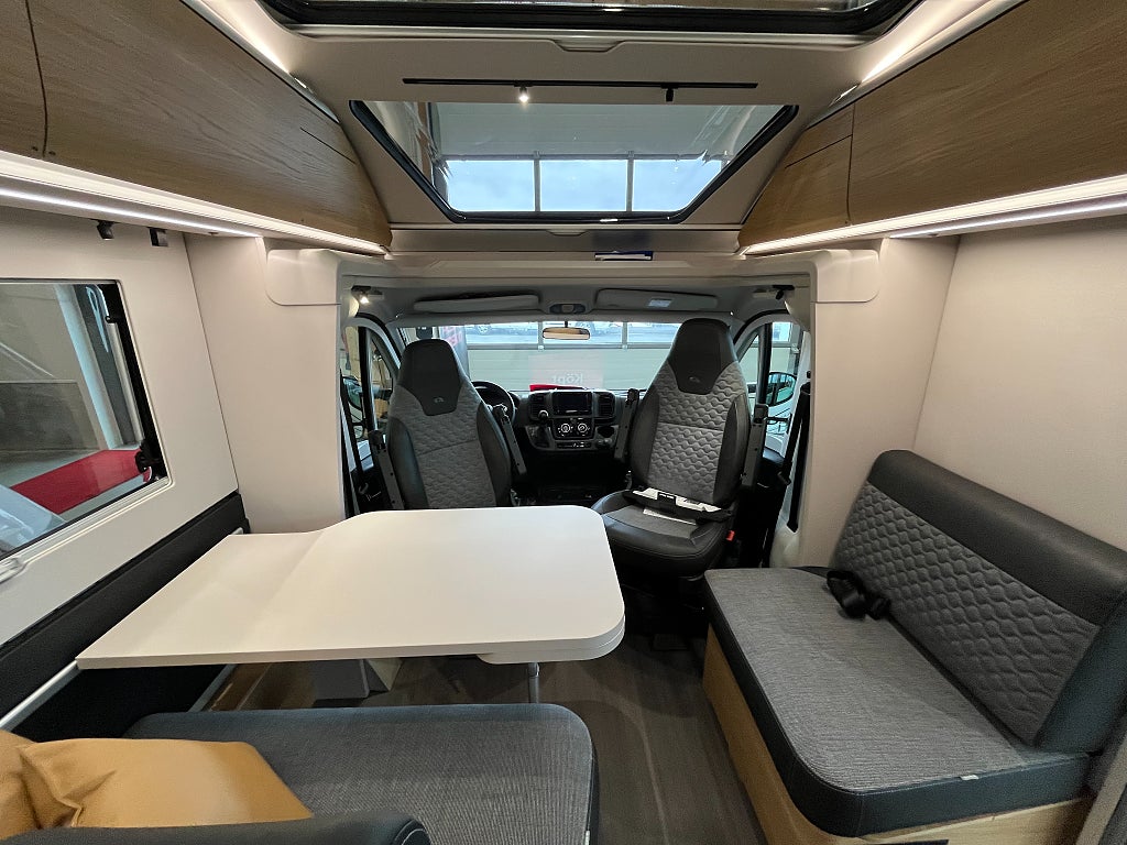 Adria Coral Plus 670 SL /ALDE/Automat 9vxl/Solcell/Dubbla bo - Adria