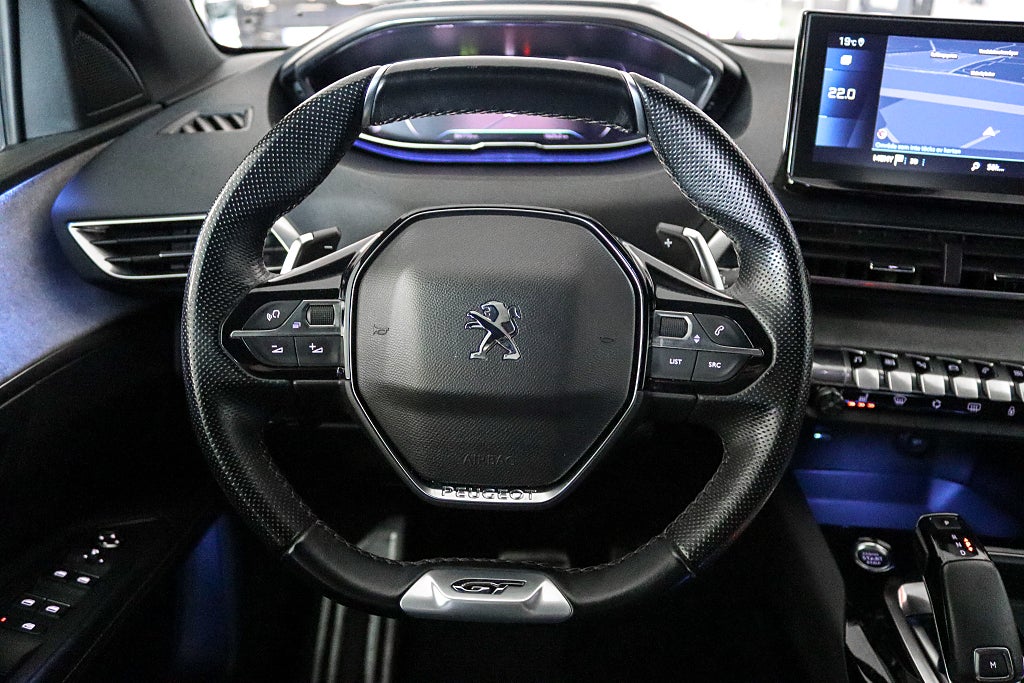 Peugeot 3008 1.5 BlueHDi 130 EAT GT-Paket Navi CarPlay