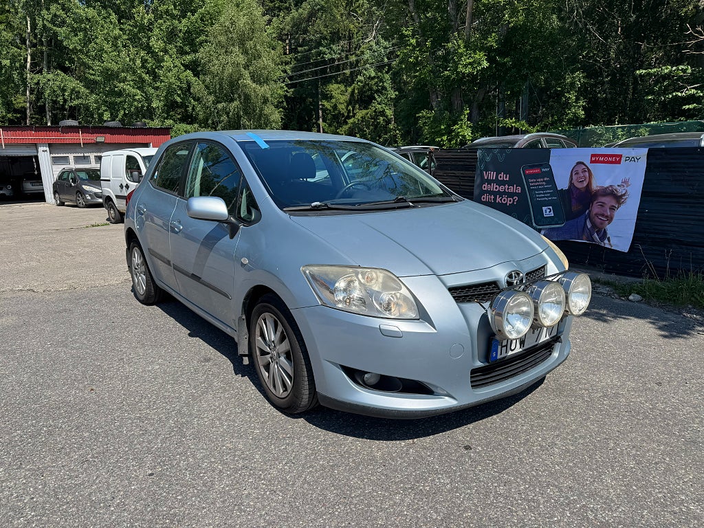 Toyota Auris 5-dörrar 2.0 D-4D Euro 5