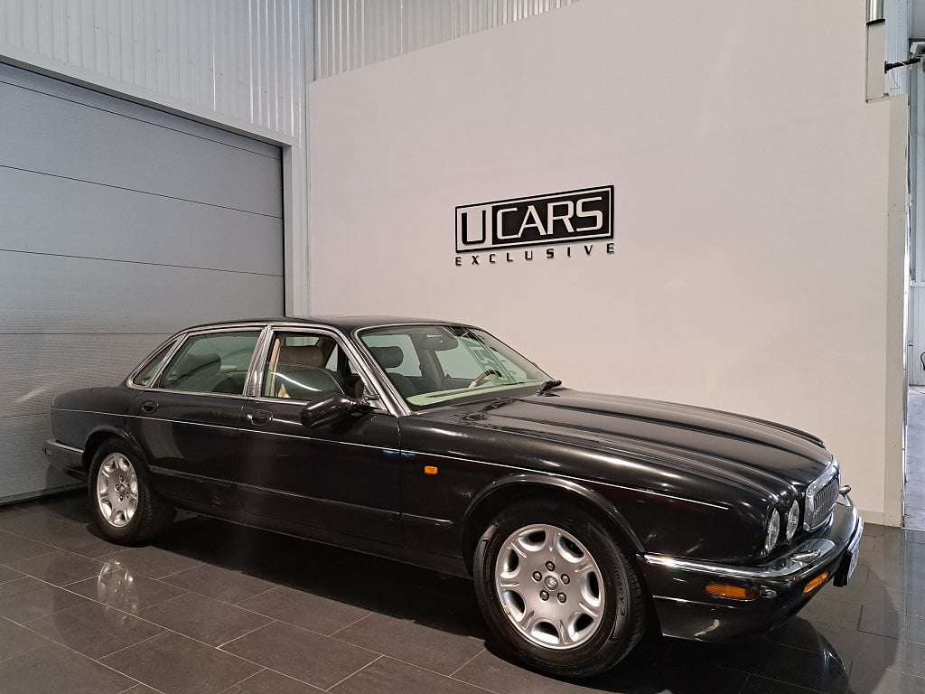 Jaguar XJ 4.0 V8 / Automat / 284hk (WOK927)