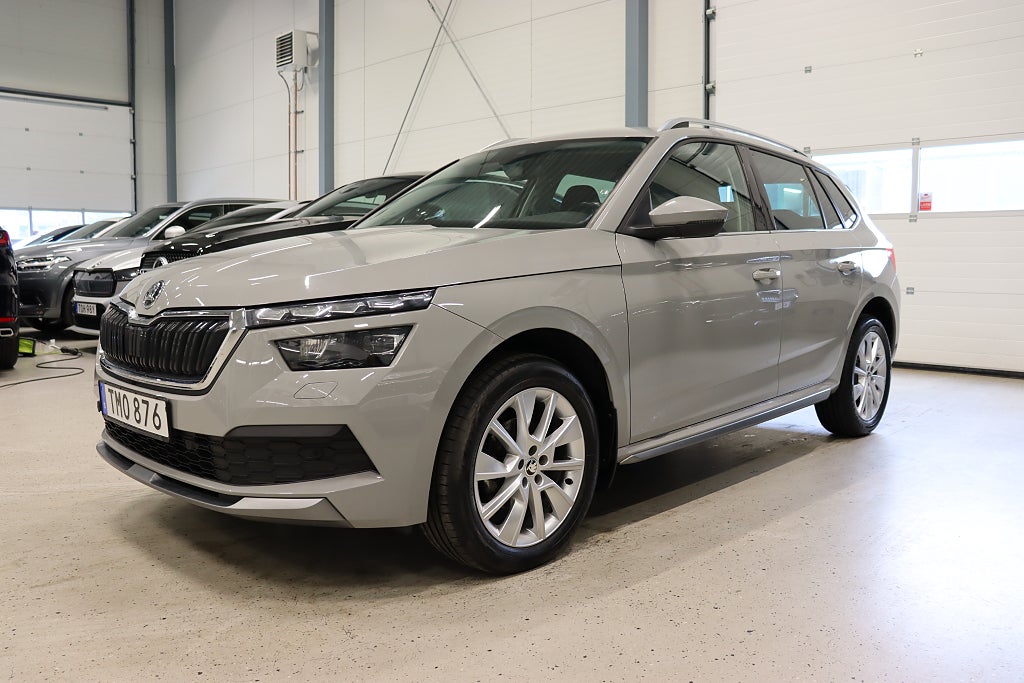 Skoda Kamiq 1.0 TSI Adv Edition B-kamera Drag M-Värm Keyless 110hk