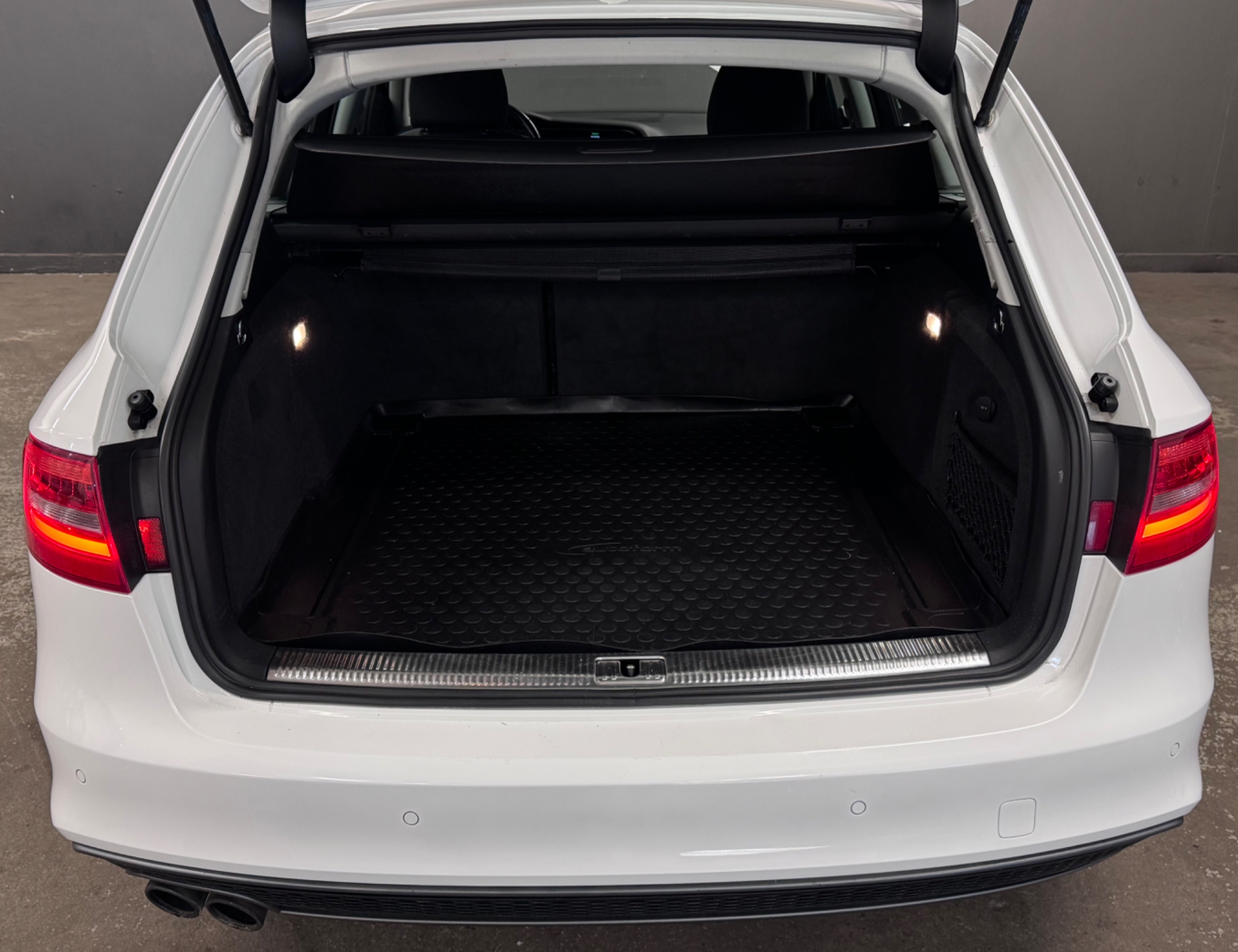 Audi A4 2015, kuva 7/42